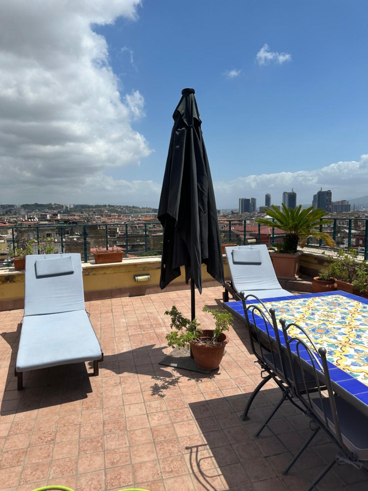 A Wonderful Penthouse In Naples Apartment Exterior photo